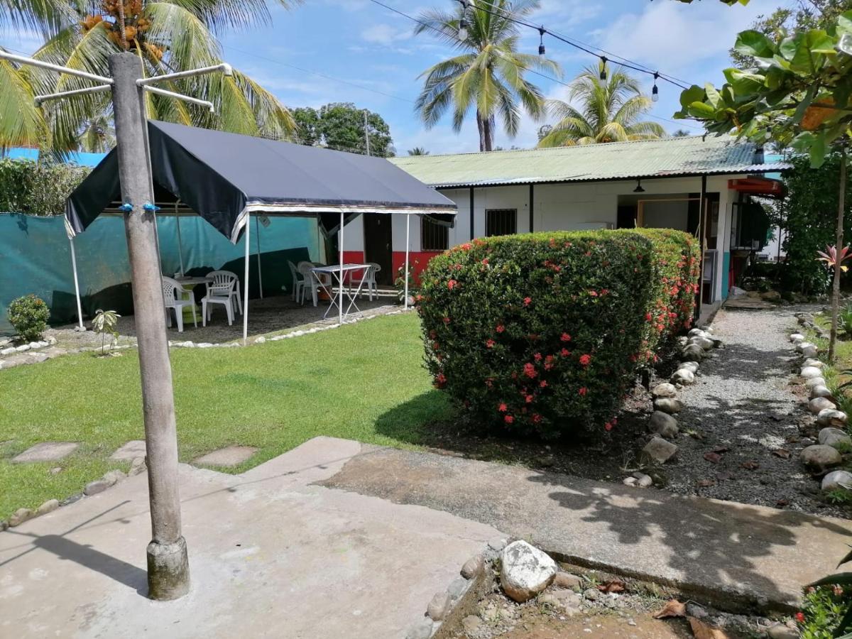 Blue Sunshine Hostel Uvita Exterior photo